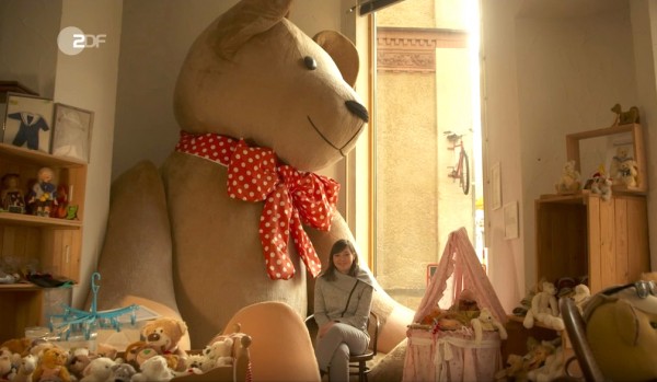 B_Sina-ZDFeD3V9t8eMkfLD